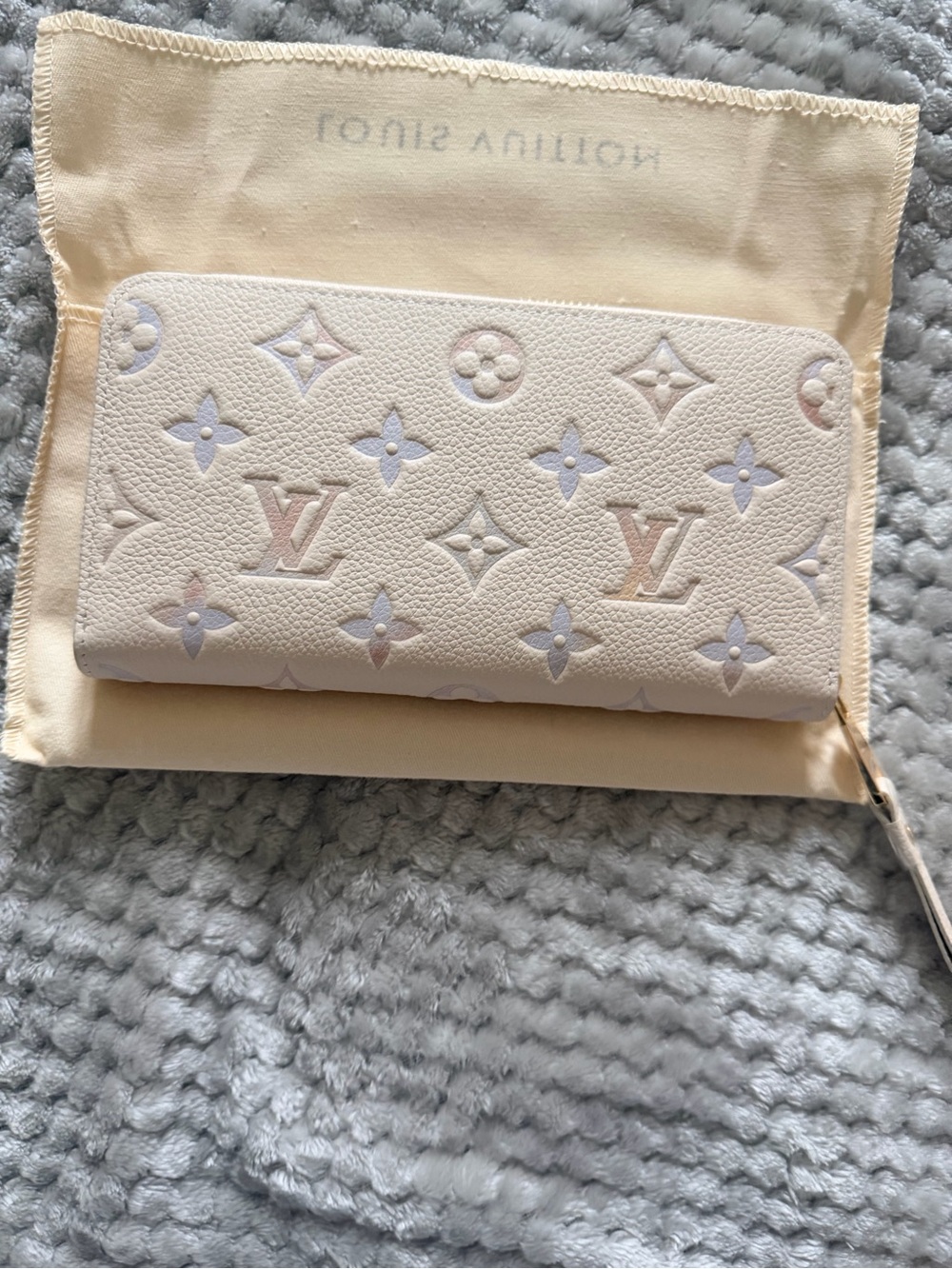 Louis Vuitton Dream Beige Monogram Embossed Zip Wallet - Picture 2 of 9